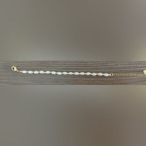 NIB $40 retail value great quality gold bracelet